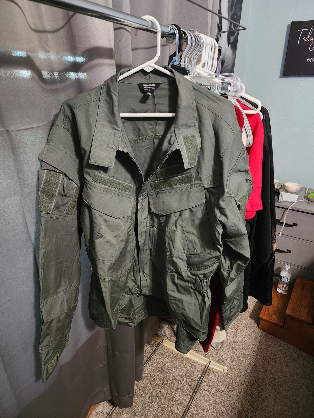 Men's Military-Style Field Jacket in Olive